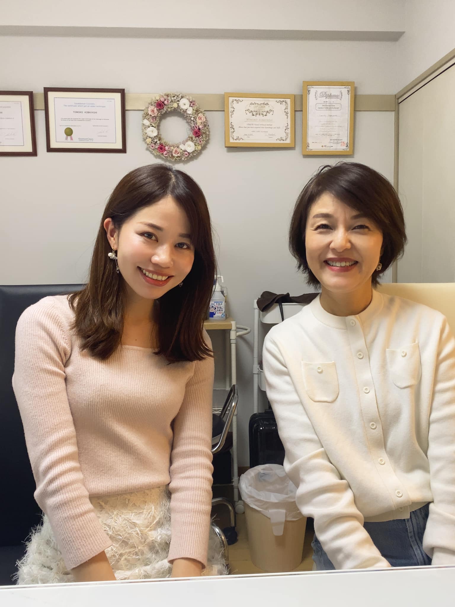 メイクセラピー検定の取得を推奨しています。