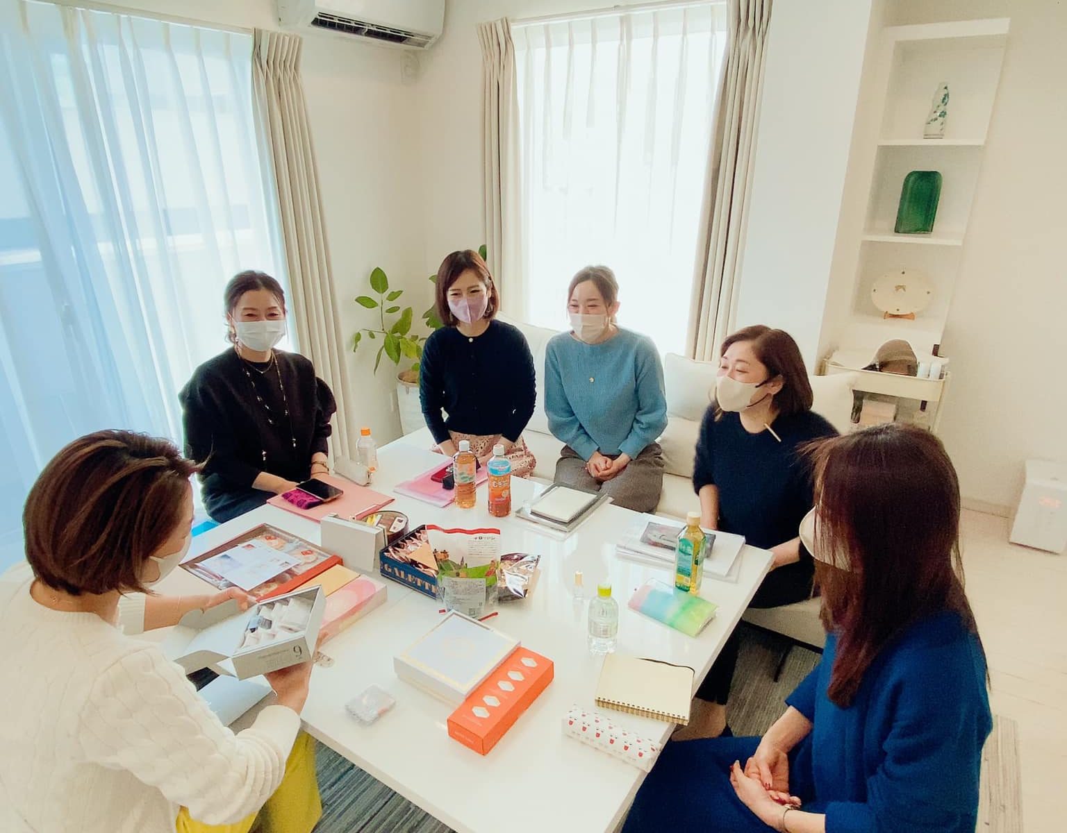 マスターコース4期生のメイク強化実習がスタート致しました。